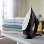 Philips DST5030/80 2400W Steam Iron (Black/Purple) - Image 2